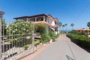 Villa Pomelia
